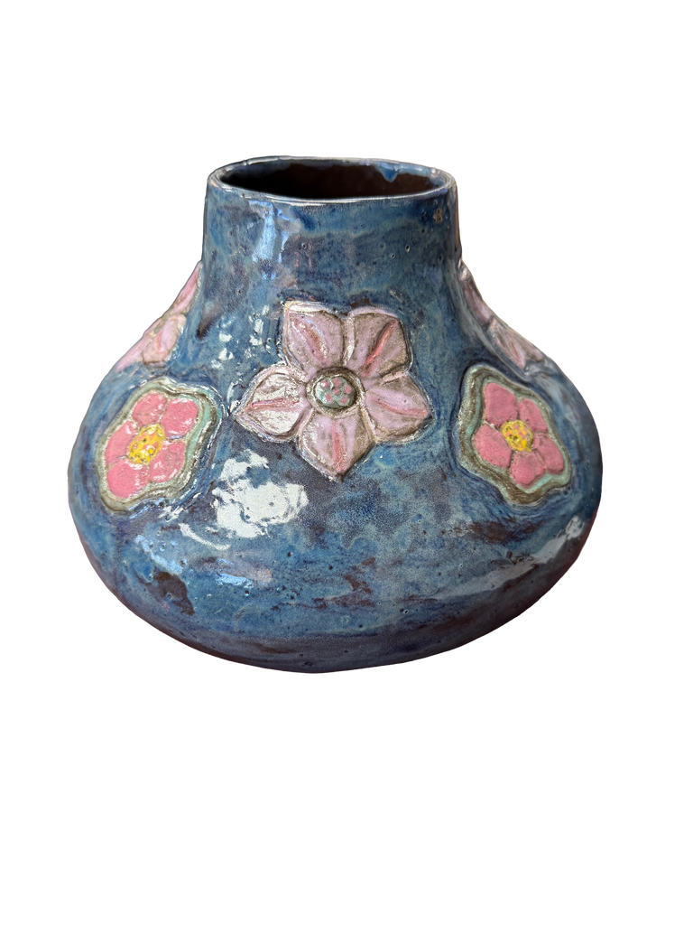 Single Multi Flower Pit Fired Pottery by Lisa Lindler – Palmetto Single Multi Flower Pit Fired Pottery by Lisa Lindler – Palmetto
